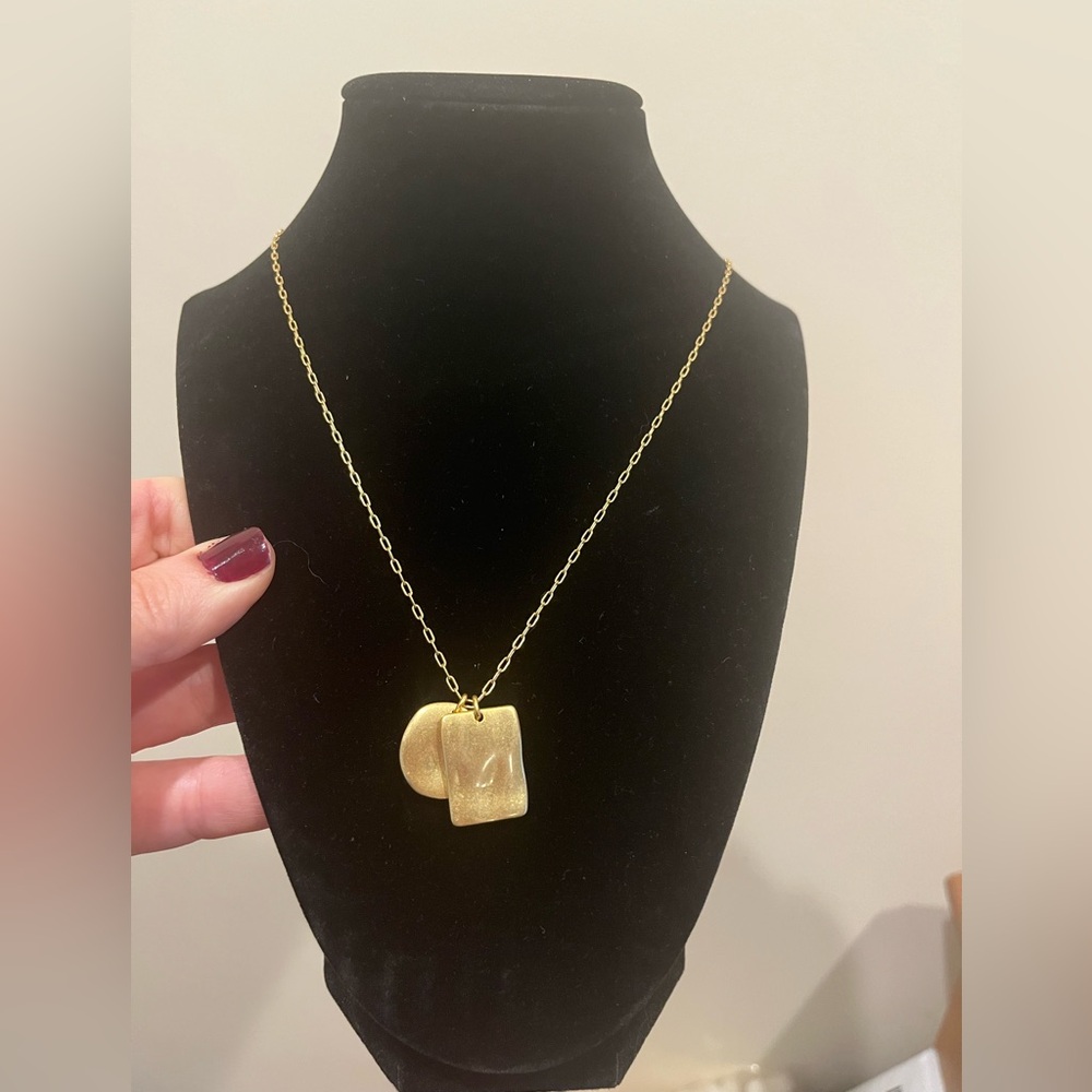 Necklace Madewell Pendant Gold Toned Circle Tectangle Hammered NWT
